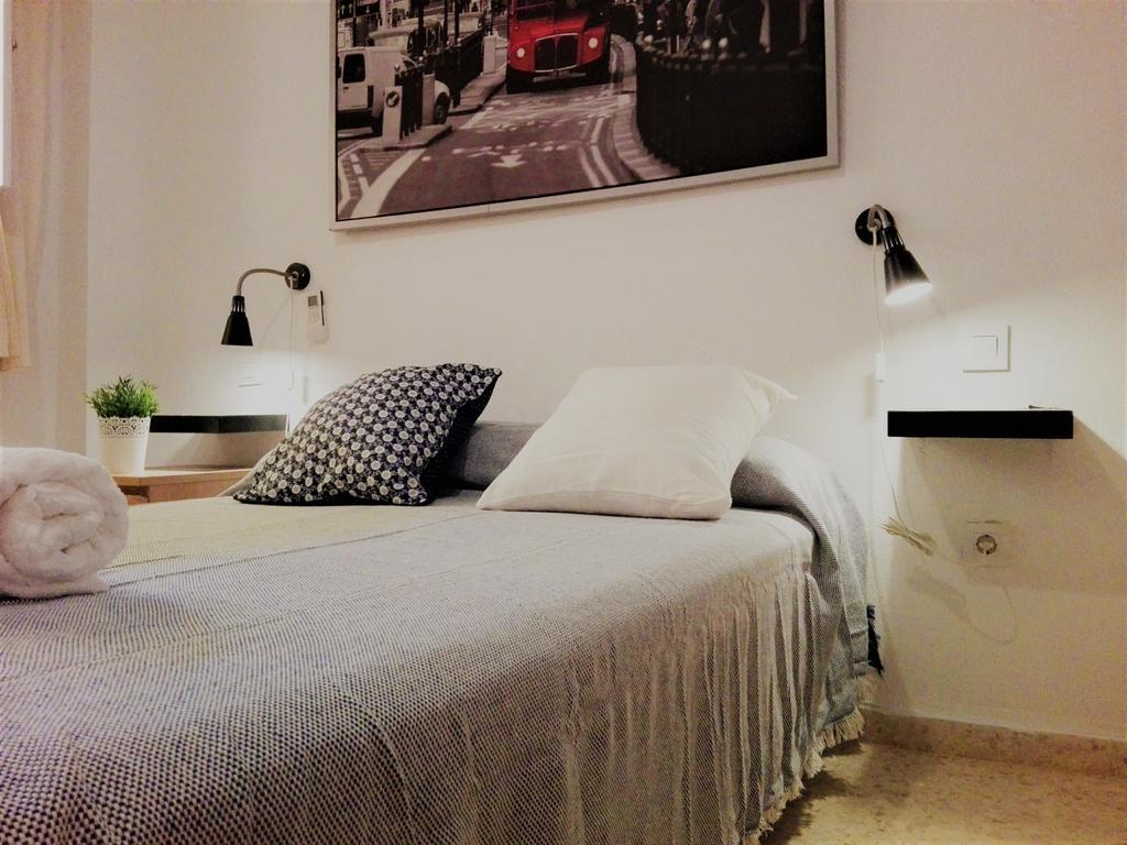דירות סביליה Duplex En Corral De Vecinos San Bernardo מראה חיצוני תמונה